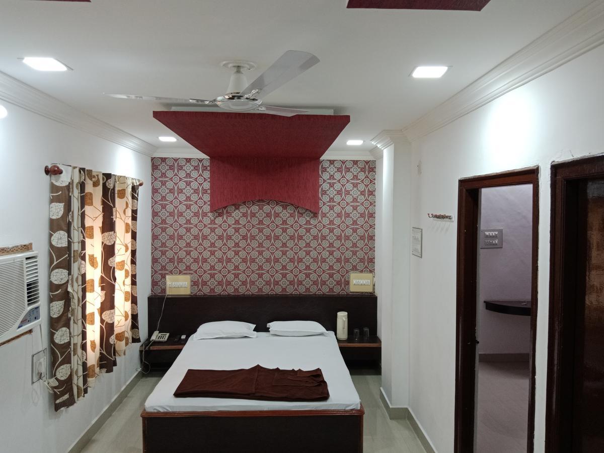 Hotel Sahara Palace Бхудж Экстерьер фото