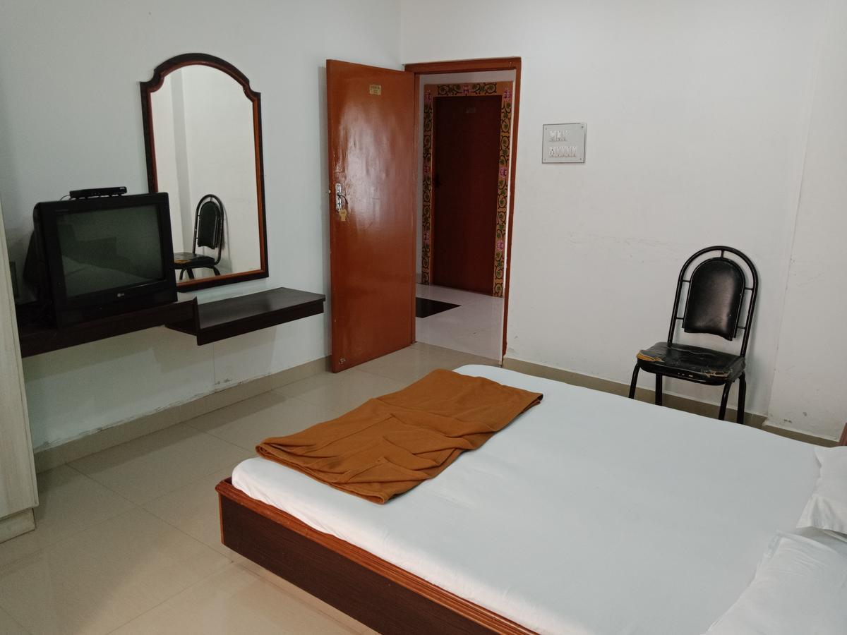 Hotel Sahara Palace Бхудж Экстерьер фото